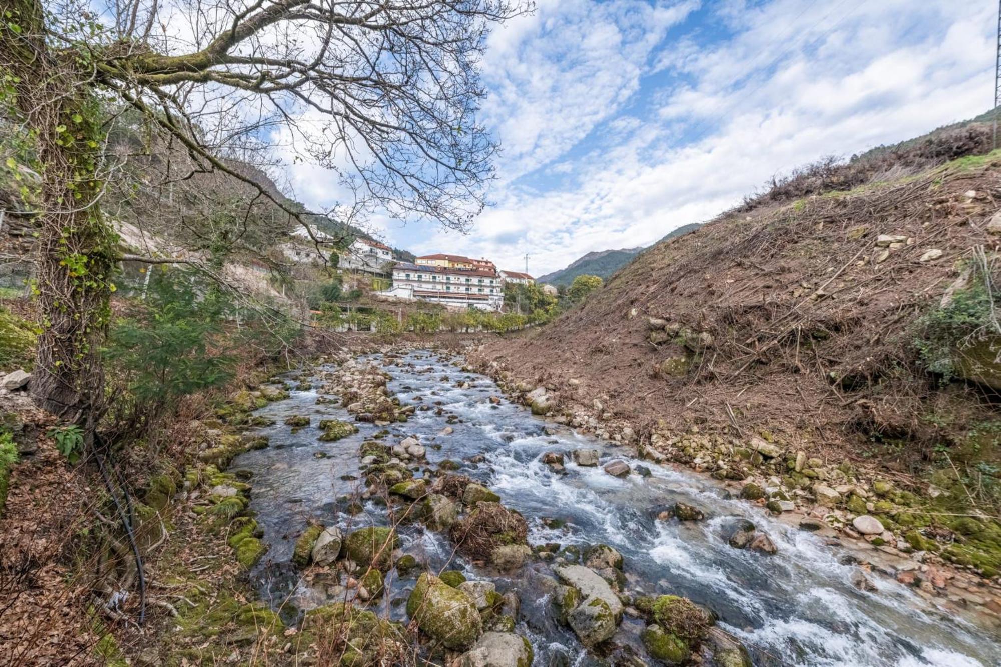 Отель O Pimpao Герес Экстерьер фото